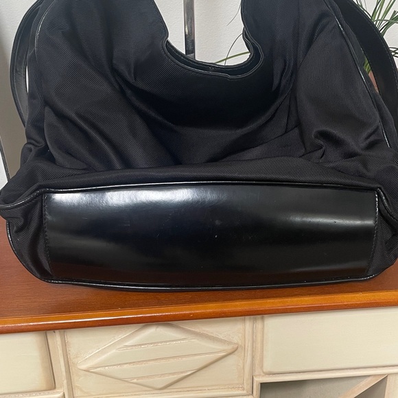 Gucci Black Bamboo Handle Women's Bag - Picture 10 of 16